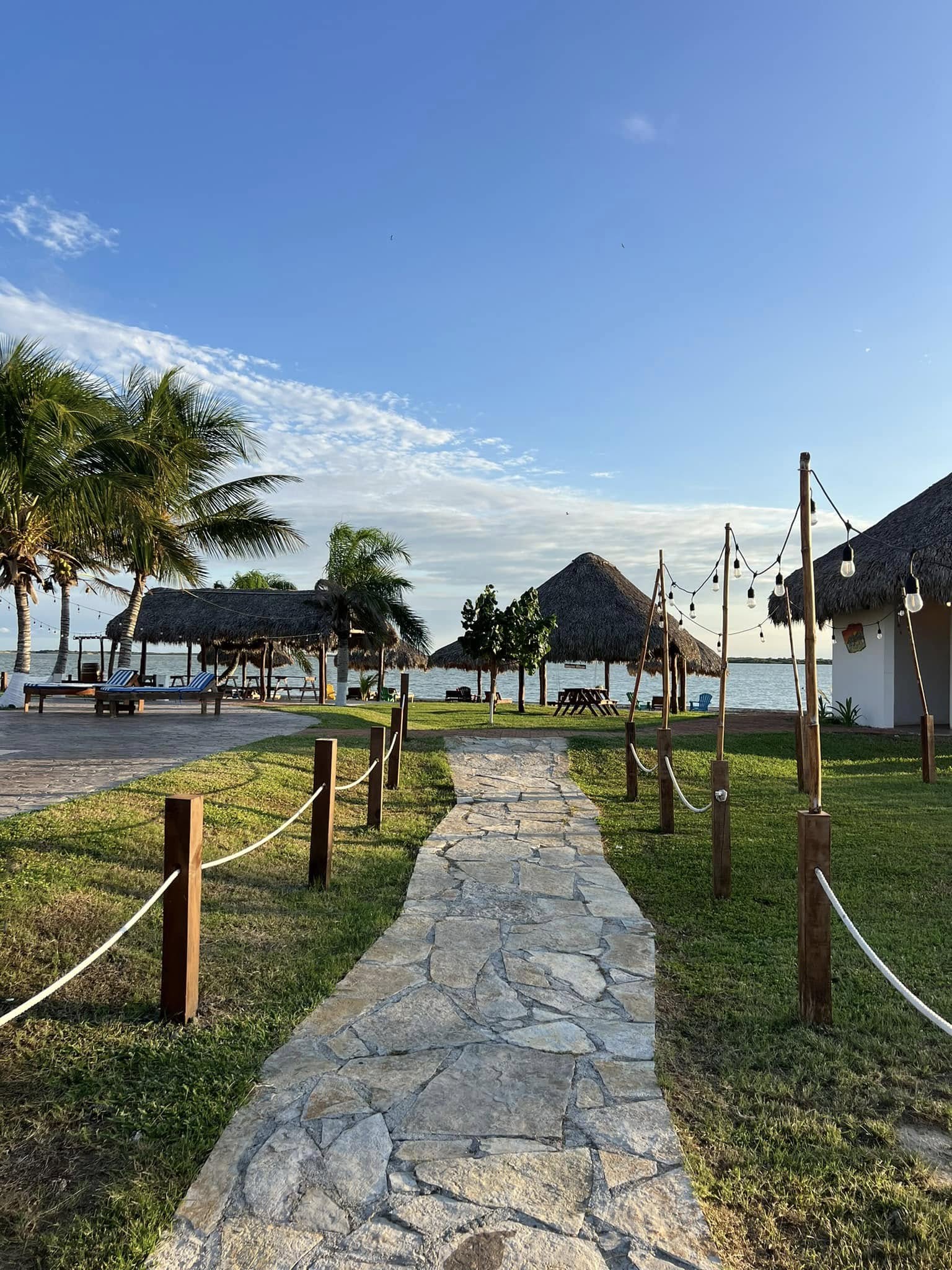 Conoce Bungalows Tropicana